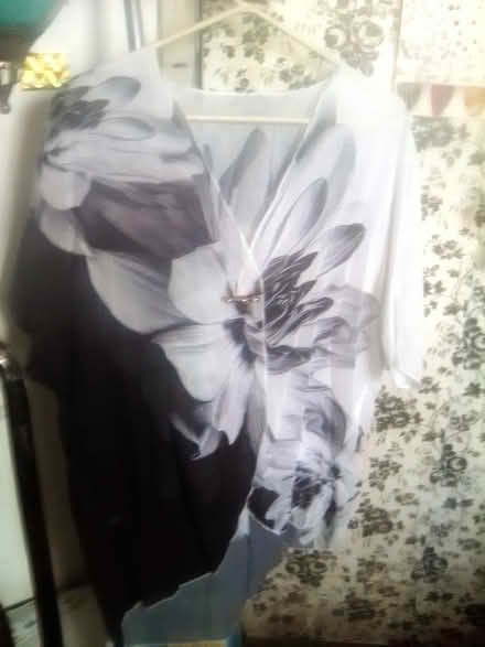 Photo of free Black/White Kimono Jacket 10031 (Hamilton Heights 10031) #4