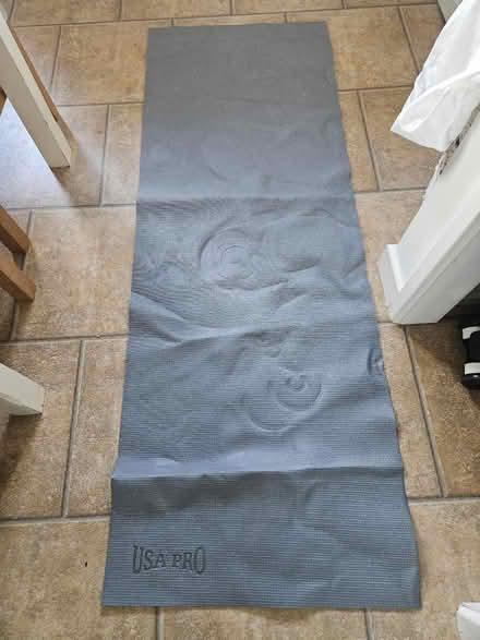 Photo of free USA PRO Grey exercise mat (CV8) #1