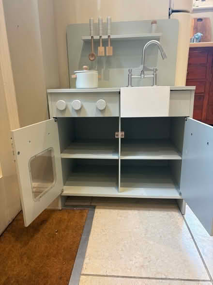 Photo of free Toy kitchen (Blackheath(SE3)/Westcombe park) #2