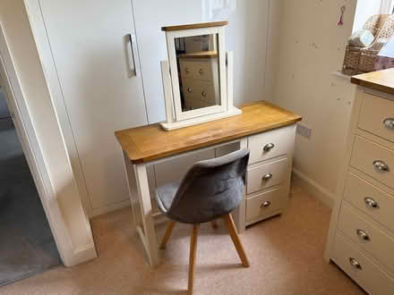 Photo of free Dressing table, Mirror and Chair (Ex70ep) #1