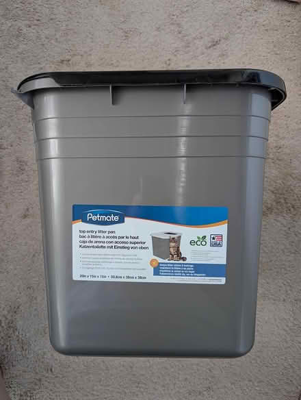Photo of free Petmate top entry litter pan (Baltimore) #1