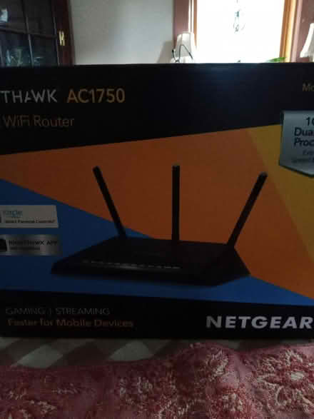 Photo of free Wifi router (Mt Rainier MD) #1