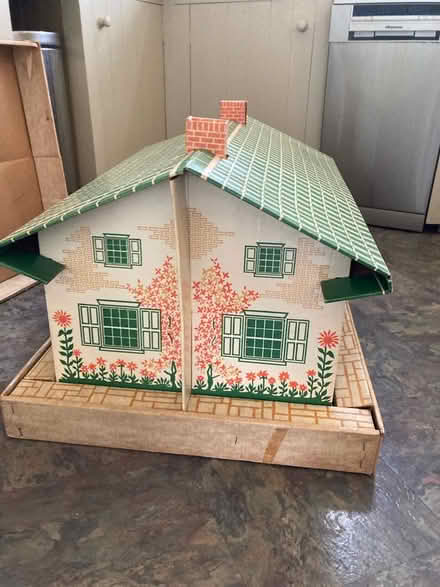 Photo of free Vintage Cardboard Dolls House (Oldfield Park) #3