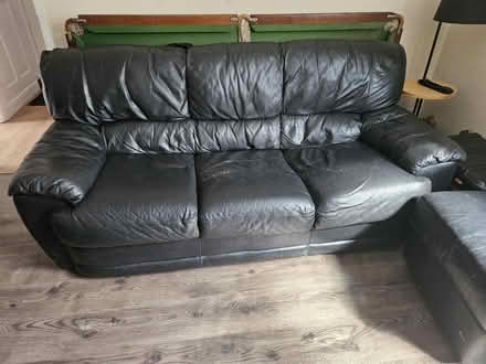 Photo of free Black leather sofa (Hackenthorpe S12) #4