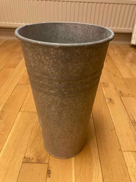 Photo of free Metal flower vase/container (Edinburgh EH5) #1