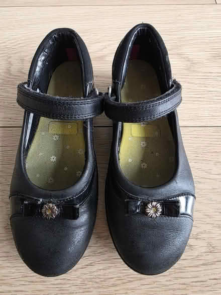 Photo of free Clarks kids 5F 29.5eu school shoes (Brentwood CM13) #1