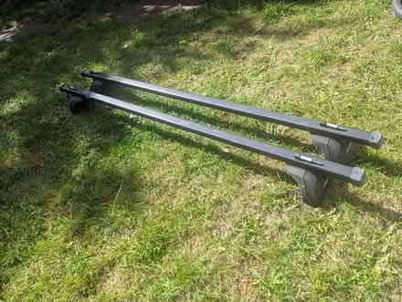 Photo of free Thule Roof Bars + Fitting Pack for Mazda3 2004-08 (West Wickham BR4) #1