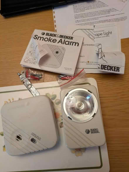 Photo of free Smoke Alarm and Escape Light (BS16) #3