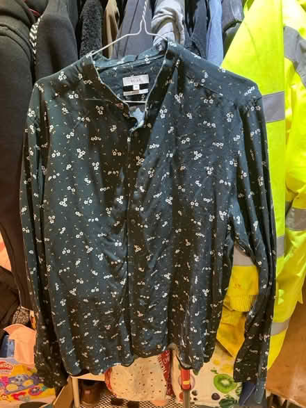 Photo of free Men’s Shirt - Reiss (NW7) #1