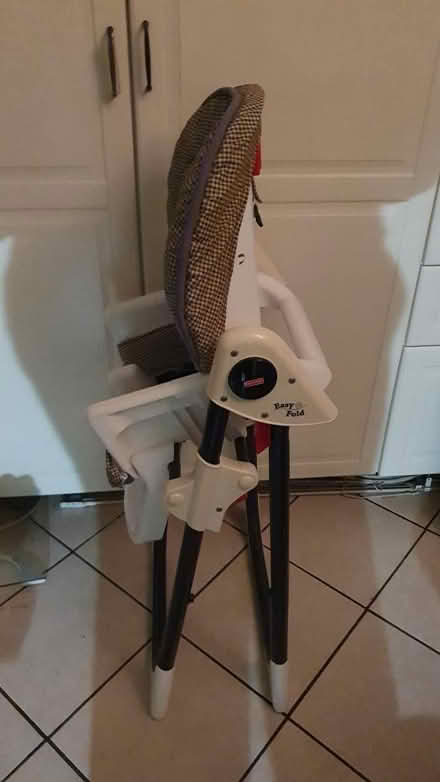Photo of free High chair (BR1) #4