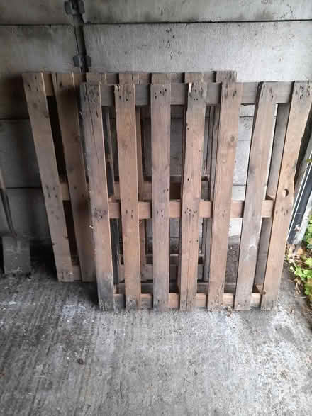 Photo of free 2 Wood Pallets (Leigh-on-Sea SS9) #1