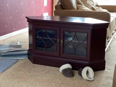 Photo of free TV corner unit (Poynton SK12) #1