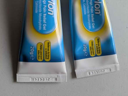 Photo of free X1 & 1/2 Savlon Insect Bite recovery Gels / New * (Barons Court W6) #2