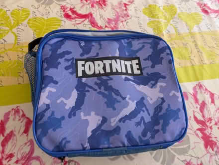 Photo of free Fortnite lunch box (Purley CR2) #1