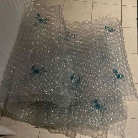 Photo of free Heavy duty thick bubble wrap (SW11) #1