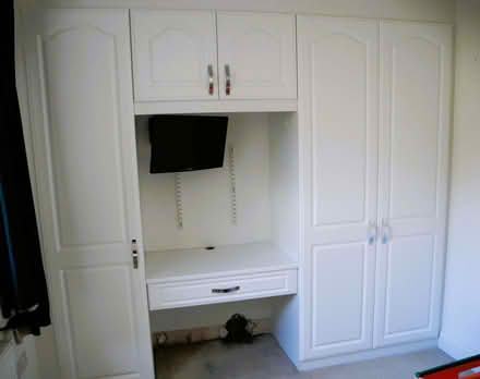 Photo of free bedroom fittings & vanity unit (Whitehill SG4) #1