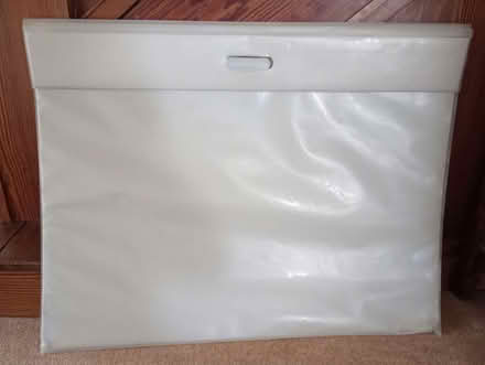 Photo of free Lightweight Art folder (Quernmore LA2) #1