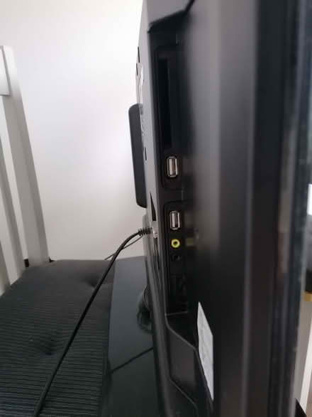 Photo of free Hitachi 26" TV (Malvern Hills WR14) #2