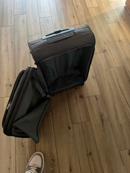 Photo of free Cabin baggage suitcase (Bedford MK40) #2
