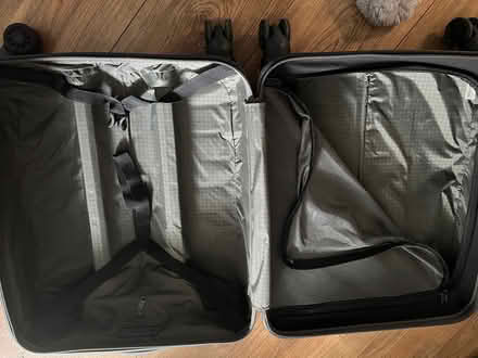 Photo of free Matching Victorinox Suitcase set (South Kensington) #2