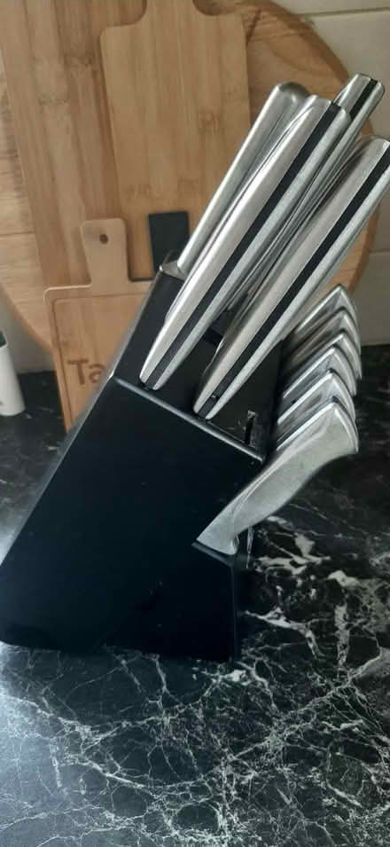 Photo of free Viners Knife block (IP3) #1