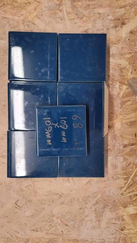 Photo of free Tiles - blue (CT8) #1