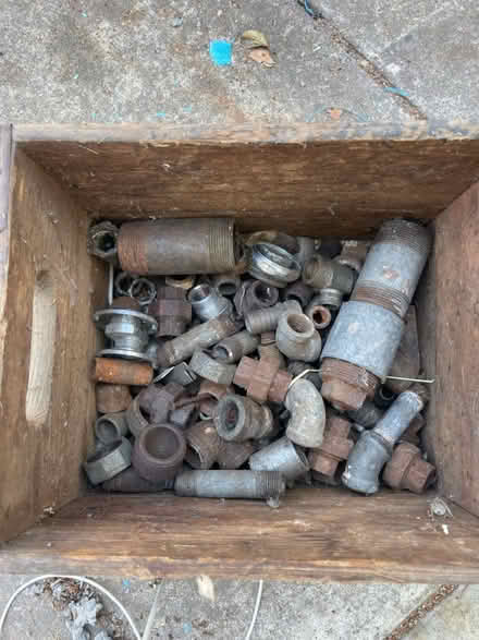 Photo of free misc plumbing fittings (El Camino/shoreline/Miramonte) #1