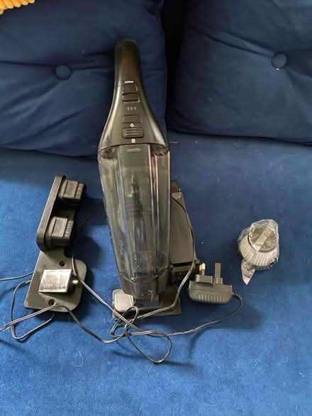 Photo of free Hand held cleaner (Wimbledon SW19 5NZ) #1