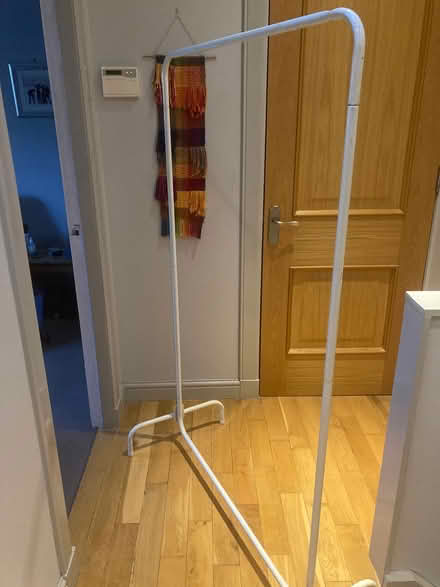 Photo of free Hanging rail (Edinburgh EH5) #1
