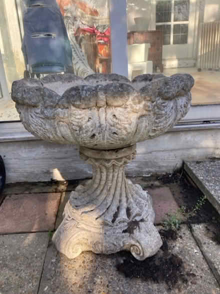 Photo of free Garden Urn/Planter (Great Wakering Essex SS3) #1