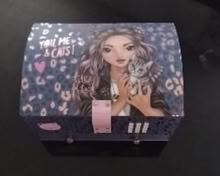 Photo of free Girls Safe - Jewelry Box (Shaw Side OL2) #1