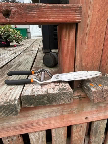 Photo of free Garden hose, pots and shears (Wilmington) #4