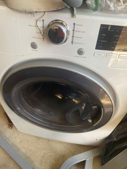 Photo of free White Kenmore dryer (NE DC) #4