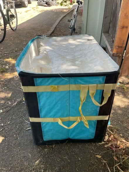 Photo of free amazon delivery tote (El Camino/shoreline/Miramonte) #3