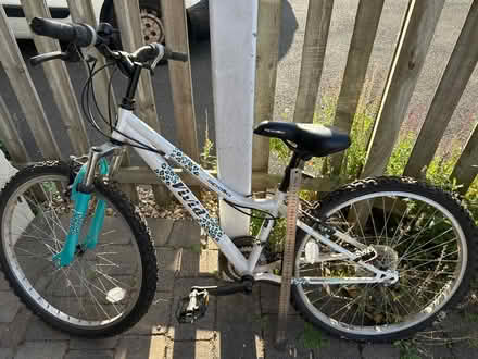 Photo of free Child’s 18 Speed Mountainbike (Yatton BS49) #1
