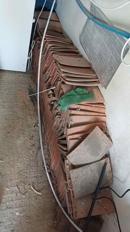 Photo of free Rustic clay roof tiles (bexleyheath DA7) #1