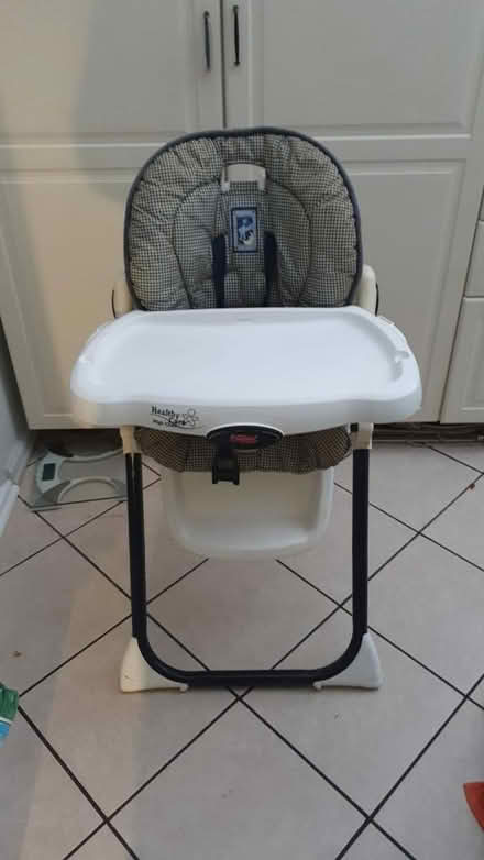 Photo of free High chair (BR1) #3