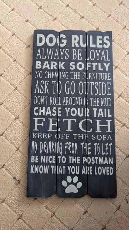 Photo of free Dog rules wooden plaque (CO16) #1