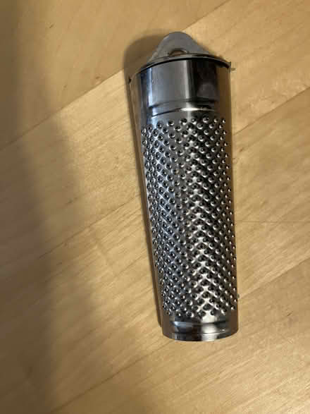 Photo of free nutmeg grater (NoHo 10012) #1