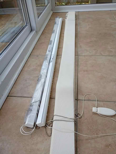 Photo of free Long cream vertical blind (Stroud GL5) #1