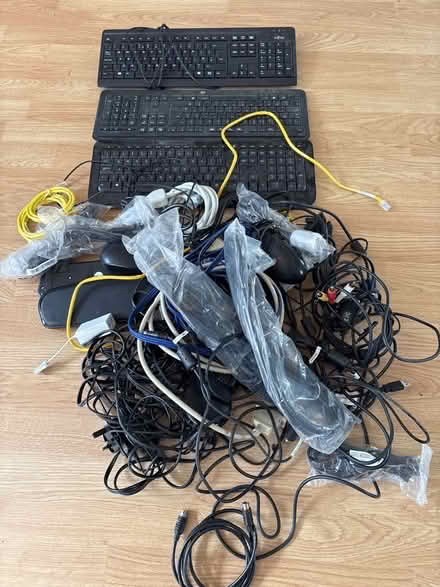 Photo of free Computer Cables, Keyboards, Mouse etc (Oulton Broad NR32) #1