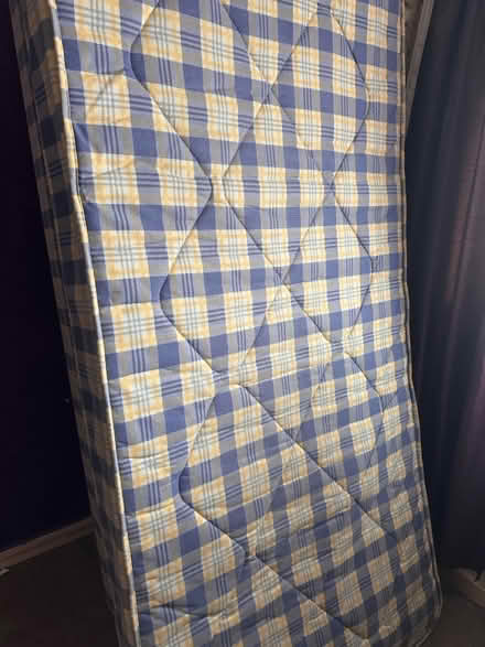 Photo of free Single divan with mattress (Nuneaton CV11) #3