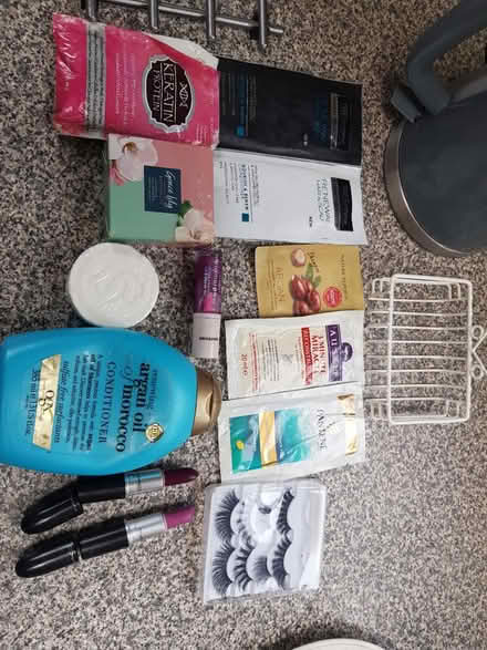 Photo of free Bathroom products (Isleworth TW7) #1