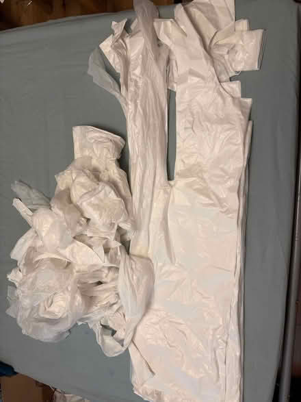 Photo of free white plastic aprons (SG5 Hitchin) #1