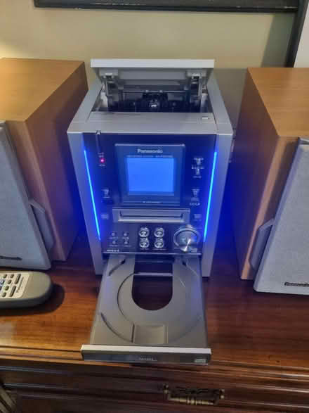 Photo of free Part-working Panasonic mini hi-fi (Fleet, Hampshire) #3