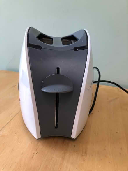 Photo of free Unbranded 2 Slice Toaster (CV22 Bilton) #2