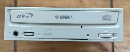 Photo of free yamaha crw2200 cd-rewritable drive (Gleadless S14) #1