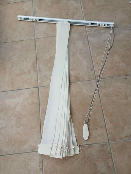 Photo of free Cream vertical blind (Stroud GL5) #1