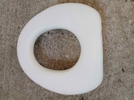 Photo of free Soft toilet seat for toddler to fit over full sized one (Woodley RG5) #1