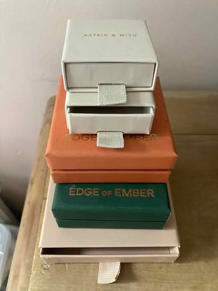 Photo of free Gift boxes (WC2H) #1